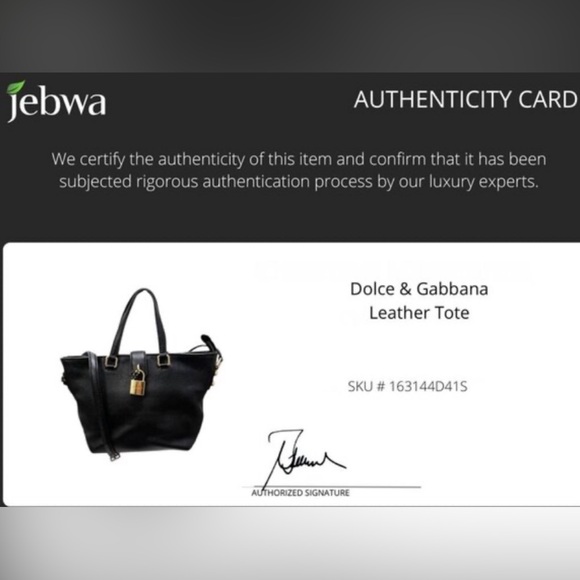 Authentic Dolce & Gabbana Black Shoulder Bag with Gold Lock - Picture 14 of 14